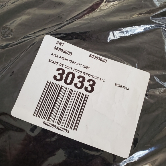 Anthropologie Cozy Boucle Hood Scarf - black - Picture 9 of 10